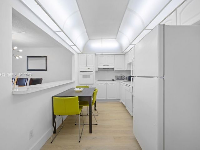 Apartment for rent  Unit #422 - photo 7491963