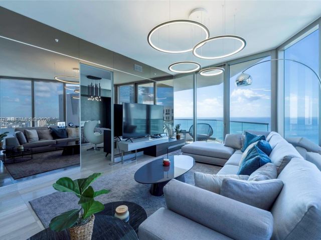 Apartment for sale  Unit #3004 - photo 7495672