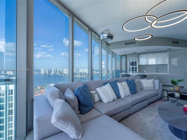 Apartment for sale  Unit #3004 - photo 7495688