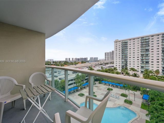 Apartment for rent  Unit #708 - photo 7491986