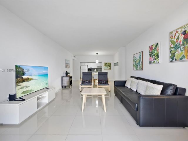 Apartment for rent  Unit #708 - photo 7491992