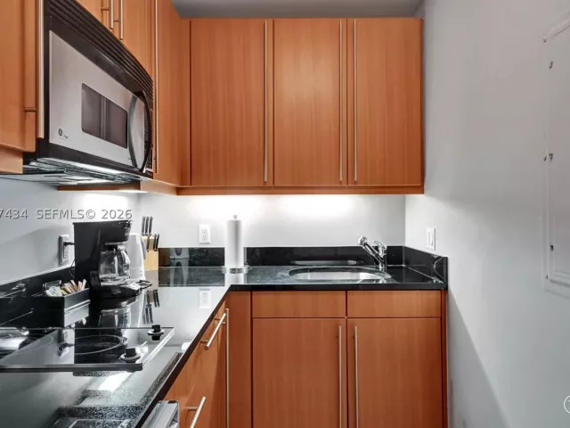condo for sale in Miami - 1435 Brickell Ave 3308 - MondialRealty