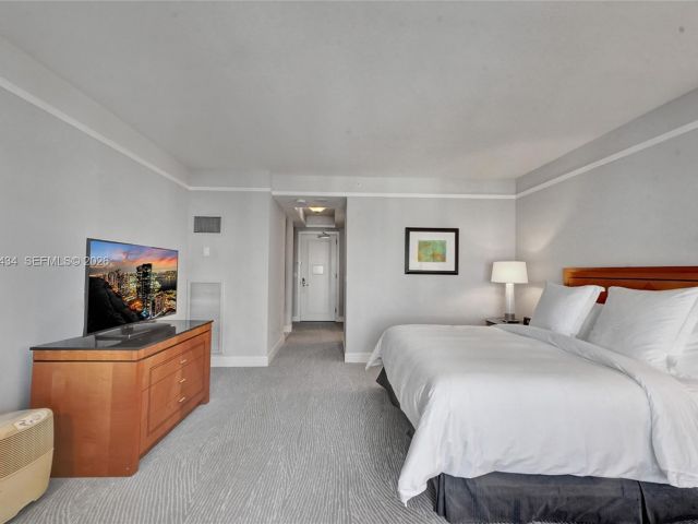 Apartment for sale  Unit #3308 - photo 7510417