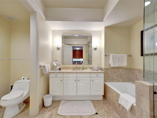 Apartment for sale  Unit #3308 - photo 7510420