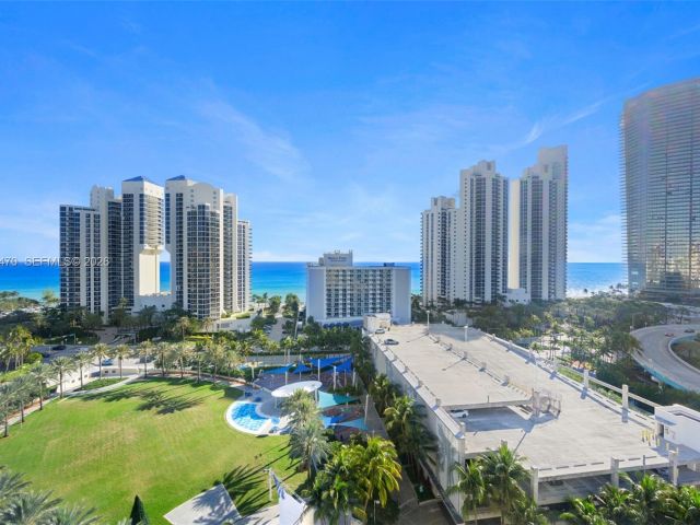 Apartment for rent  Unit #1605 - photo 7492110