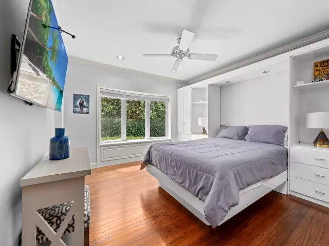 4-bedroom home for sale in Fort Lauderdale - 330 Royal Plaza Drive - MondialRealty