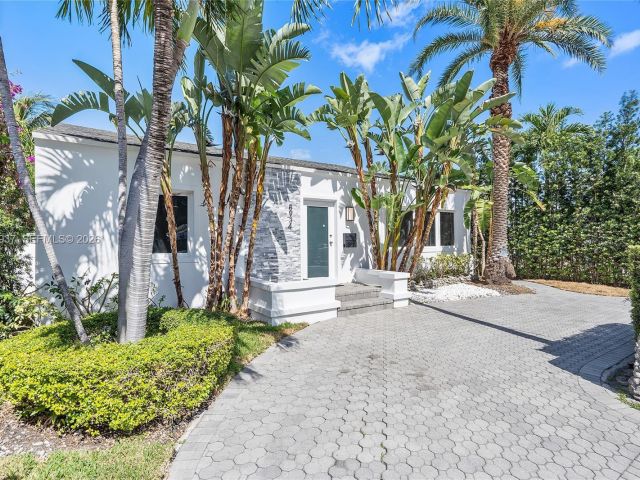 Home for sale at 8934 Harding Ave - photo 7467161