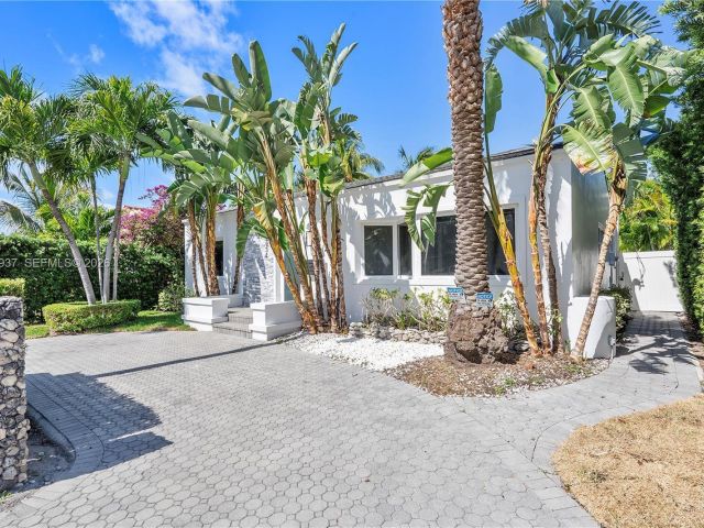 Home for sale at 8934 Harding Ave - photo 7467162