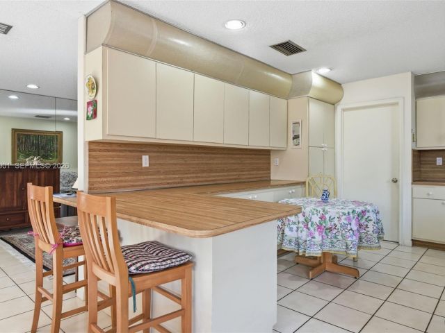 Home for sale at 9208 Emerson Ave - photo 7467146