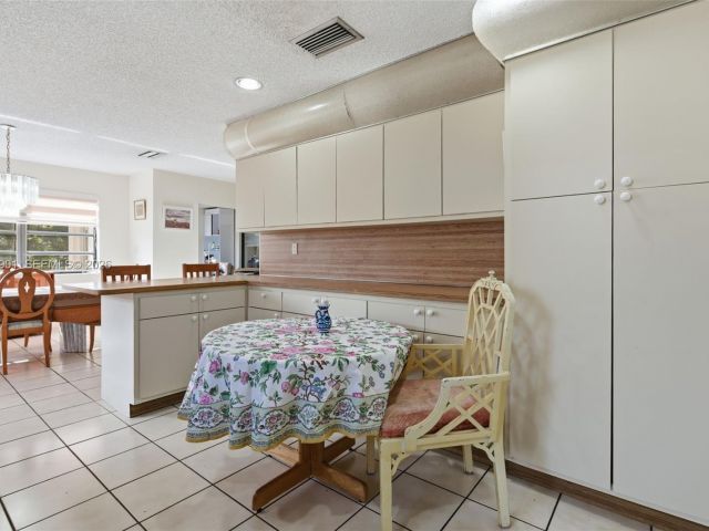 Home for sale at 9208 Emerson Ave - photo 7467149