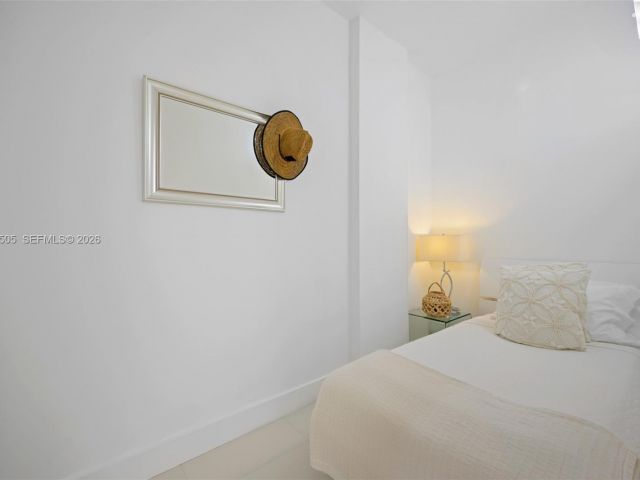 Apartment for rent  Unit #PH-14 - photo 7492012
