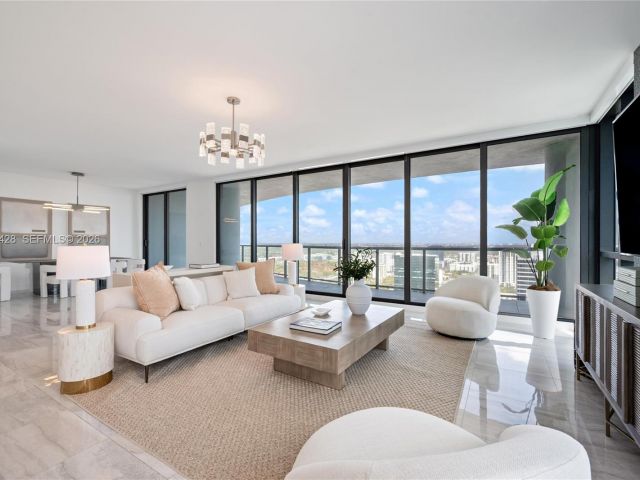 Apartment for sale  Unit #3201 - photo 7511071