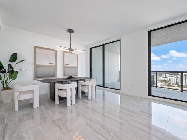 Apartment for sale  Unit #3201 - photo 7511076