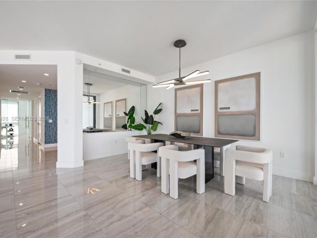 Apartment for sale  Unit #3201 - photo 7511077