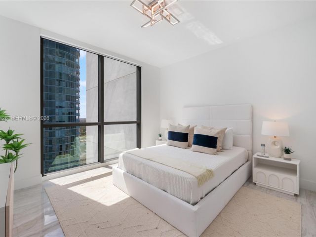 Apartment for sale  Unit #3201 - photo 7511087