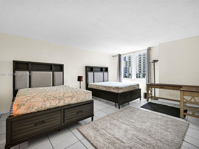 Apartment for sale  Unit #802 - photo 7524387