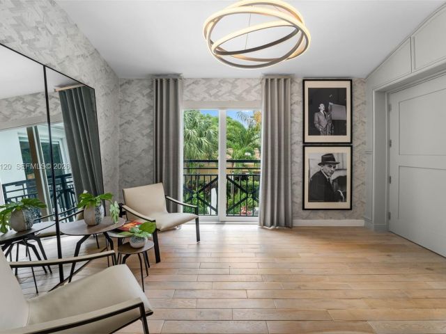 Home for sale at 2887 Pine Tree Dr - photo 7469064