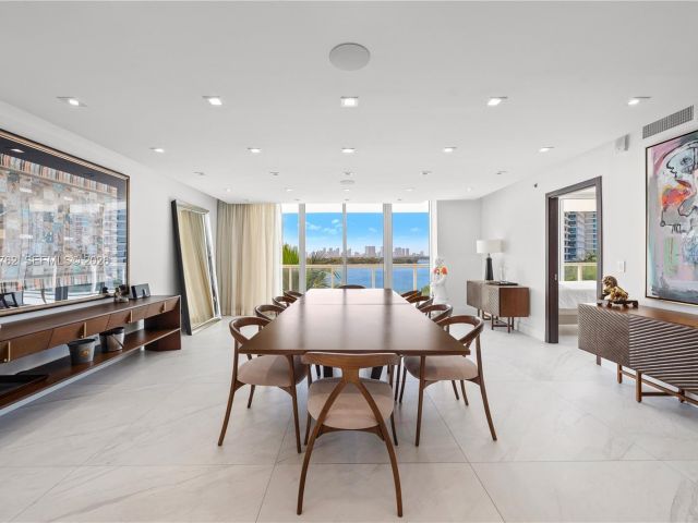 Apartment for rent  Unit #901-902 - photo 7508860