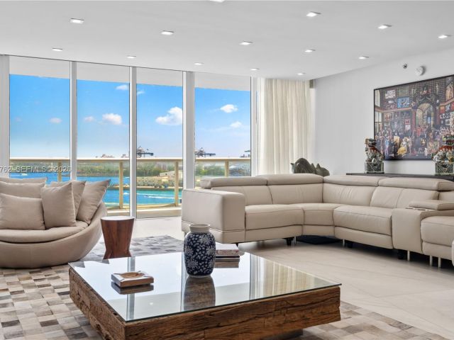 Apartment for rent  Unit #901-902 - photo 7508867