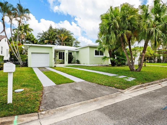 Home for sale at 8819 Hawthorne Ave - photo 7467010