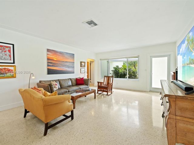 Home for sale at 8819 Hawthorne Ave - photo 7467013