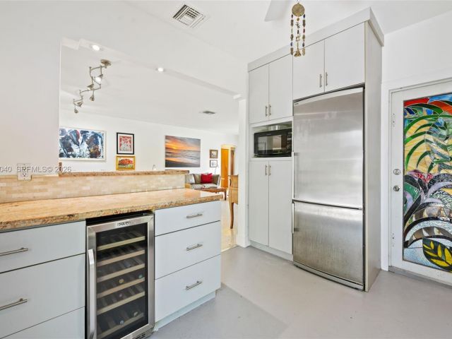 Home for sale at 8819 Hawthorne Ave - photo 7467028