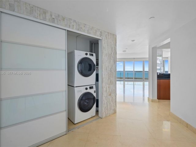 Apartment for sale  Unit #911 - photo 7511693