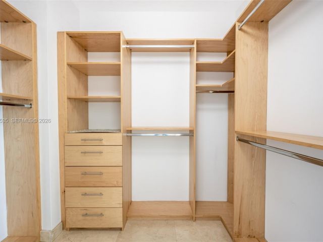 Apartment for sale  Unit #911 - photo 7511705