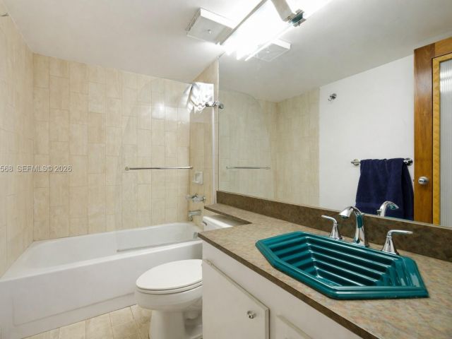 Apartment for sale  Unit #A-3354 - photo 7519174