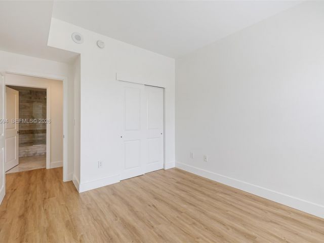 Apartment for rent  Unit #1117 - photo 7453550