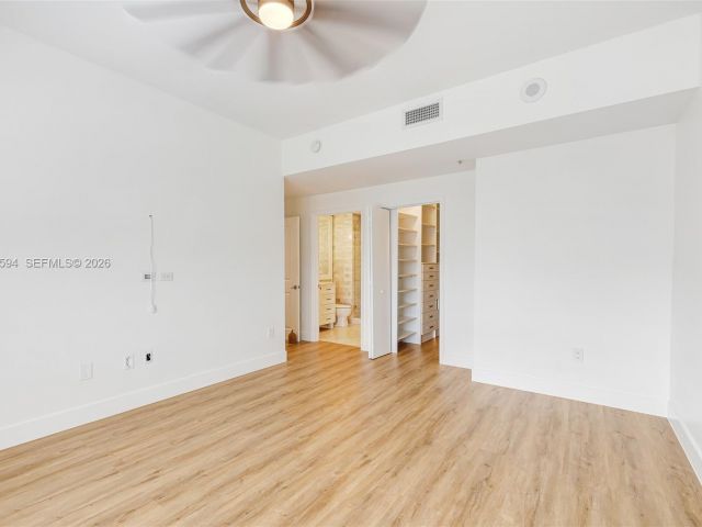 Apartment for rent  Unit #1117 - photo 7453553