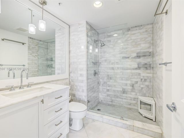 Apartment for rent  Unit #1117 - photo 7453554