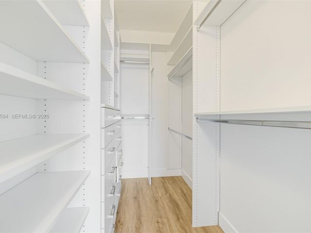 Apartment for rent  Unit #1117 - photo 7453555