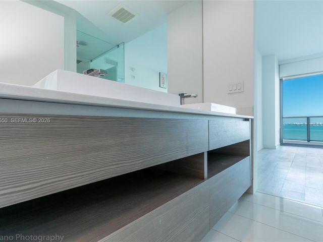 Apartment for rent  Unit # - photo 7493464