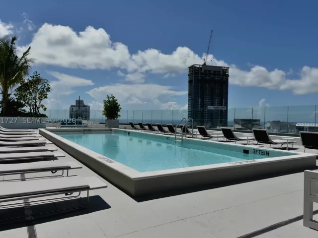 2-bedroom condo for rent in Miami - 45 SW 9th St 3703 - MondialRealty