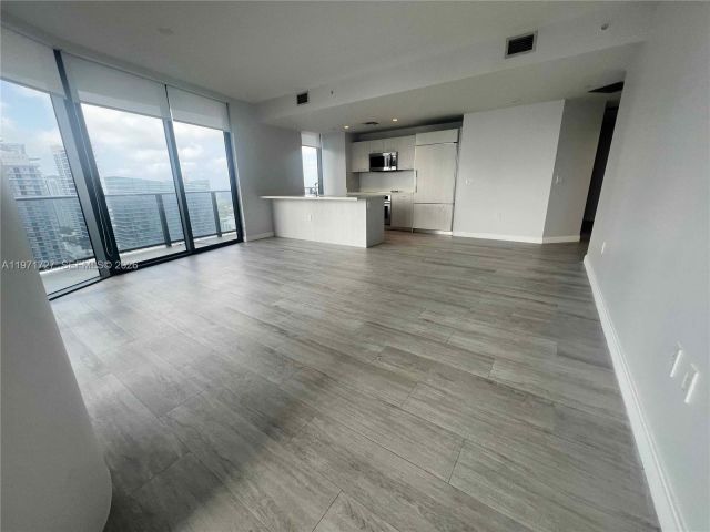 Apartment for rent  Unit #3703 - photo 7508286