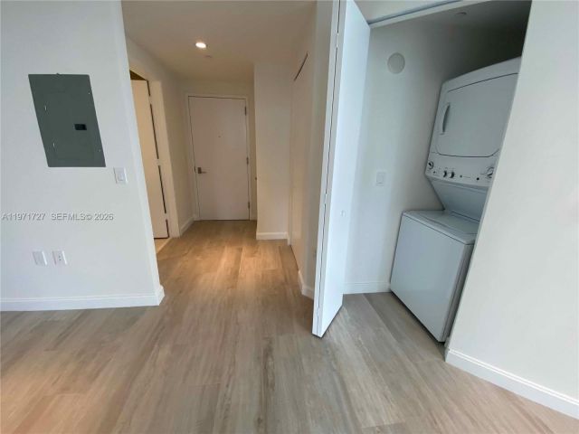 Apartment for rent  Unit #3703 - photo 7508296