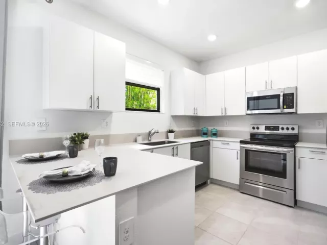3-bedroom home for sale in Homestead - 13054 SW 233rd Ter - MondialRealty
