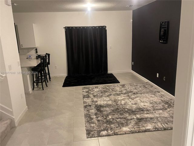 3-bedroom home for rent in Miami Gardens - 20344 NW 6th Pl - MondialRealty
