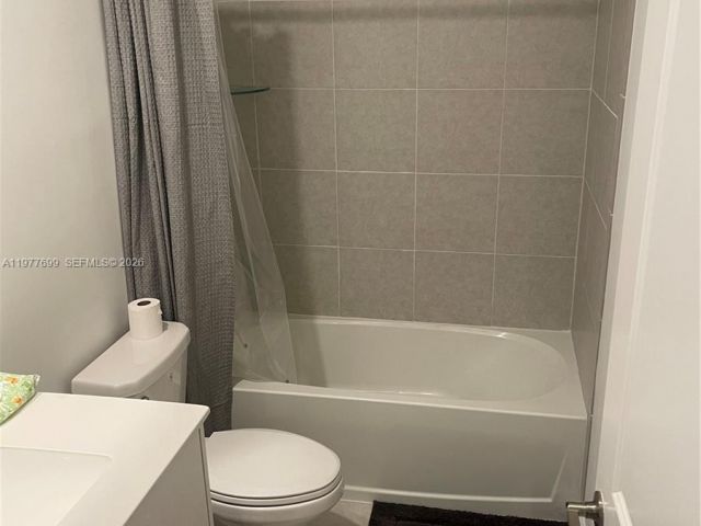 3-bedroom home for rent in Miami Gardens - 20344 NW 6th Pl - MondialRealty