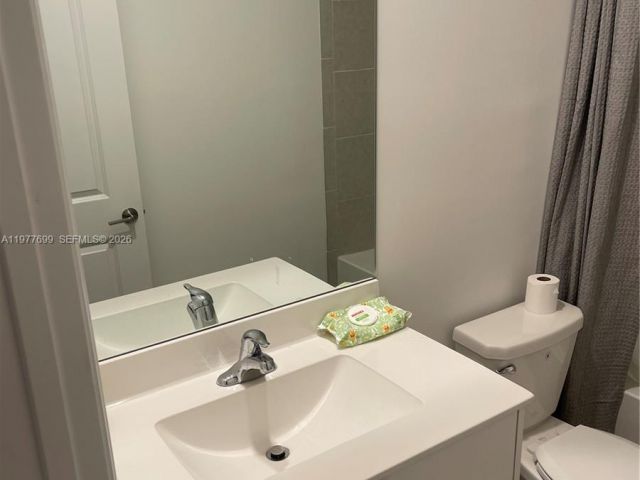 3-bedroom home for rent in Miami Gardens - 20344 NW 6th Pl - MondialRealty