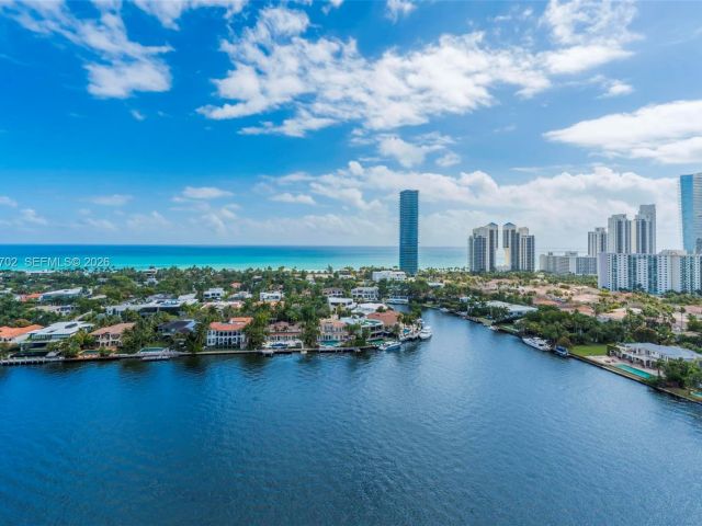 Apartment for sale  Unit #22H - photo 7533367