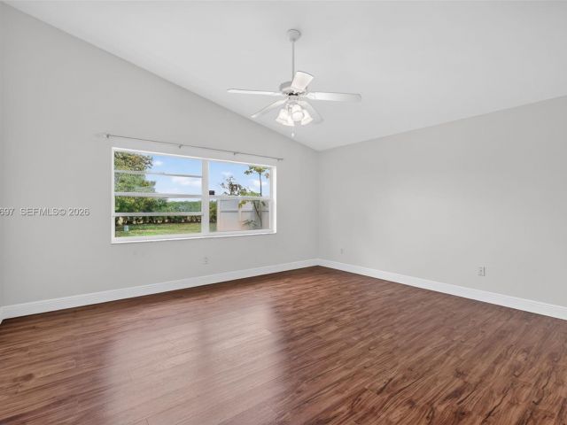 Home for rent at 10624 Plainview Cir - photo 7453443