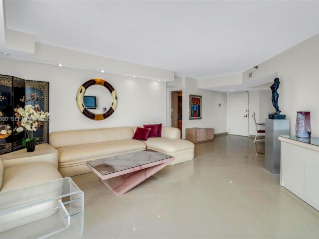 Apartment for sale  Unit #22G - photo 7527049