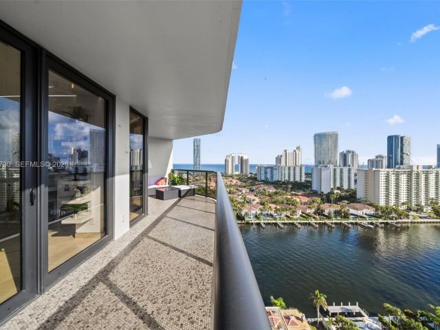 Apartment for sale  Unit #20B - photo 7505640