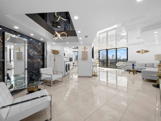 Apartment for sale  Unit #20B - photo 7505644