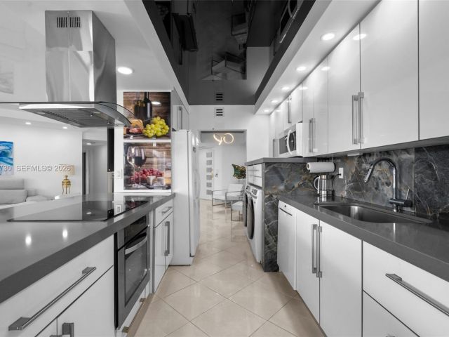 Apartment for sale  Unit #20B - photo 7505649