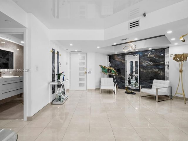 Apartment for sale  Unit #20B - photo 7505654