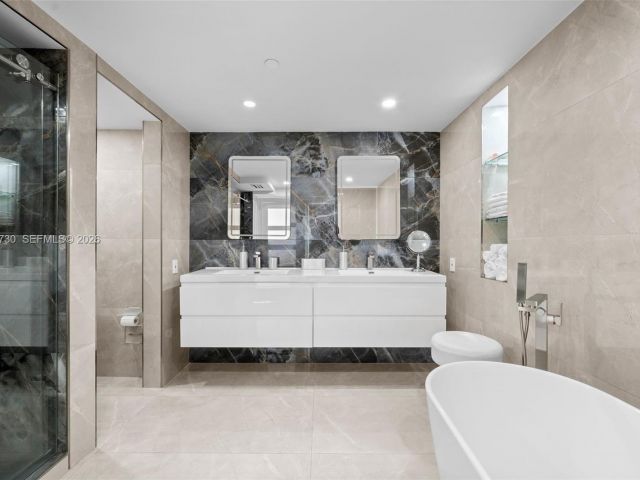 Apartment for sale  Unit #20B - photo 7505655