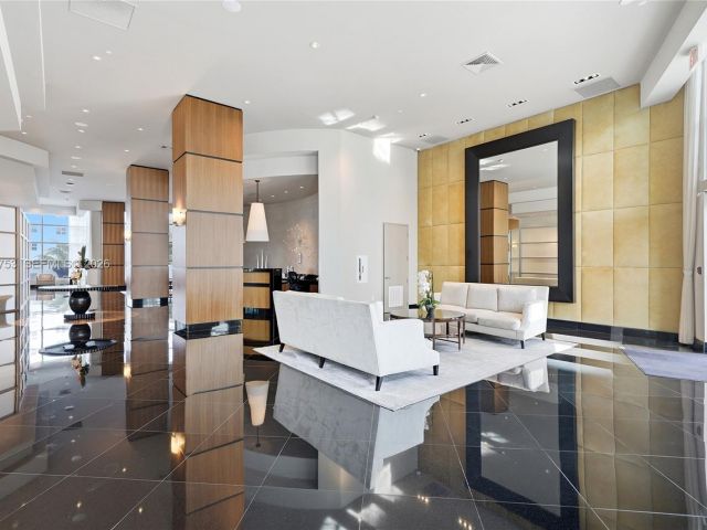 Apartment for rent  Unit #2807 - photo 7452090